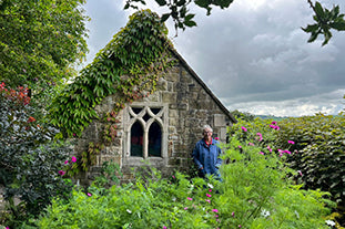 A late summer tour of my 83 year old Mum's garden