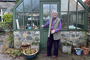 A tour of Mum's late winter garden