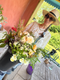 Join Georgie for one, two or three days of fun and learning about creating with flowers cut fresh from the garden.  Using exclusively eco skills this no-floral foam course will take you through the details of cutting, conditioning, and arranging, and Day Three focuses on large floral installations.