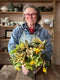 Learn how to make a gorgeous hand-tied bouquet with the classic florist’s twist in a live online demo with flower farmer florist Georgie Newbery.  Georgie is a very clear teacher and takes her time to make sure you can replicate every step she takes as she makes one of her classic bouquets with gorgeous spring flowers.